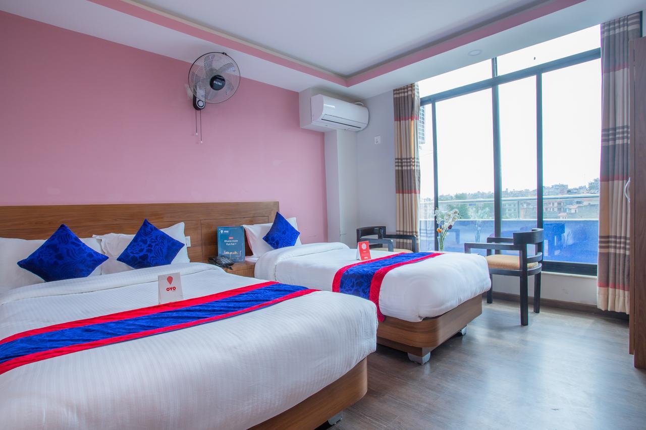 קטמנדו Oyo 136 Hotel Om Plaza מראה חיצוני תמונה